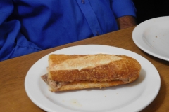 A jamón sandwhich